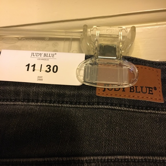 NWT! Judy Blue: Black Destroy and Sewn Hem Cuff Skinny Jeans. Size 11 Length 30 - Picture 9 of 16